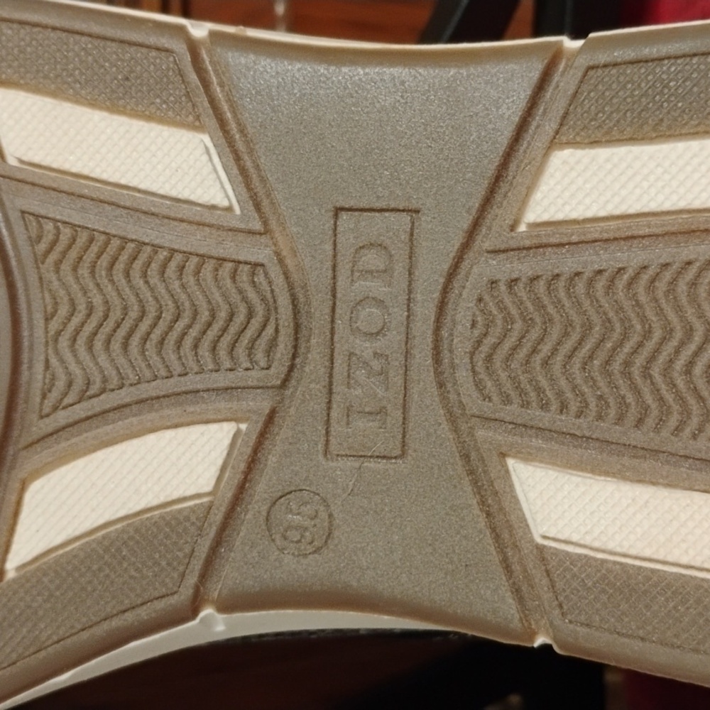 IZOD Kyler Men’s Shoes – Size 9.5 – NWT - Picture 4 of 9